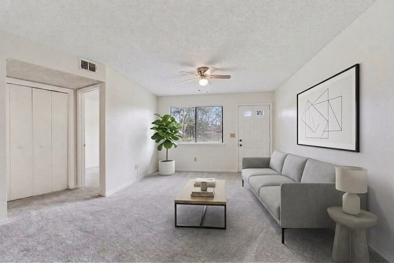 2 bed, 1050 sqft, $1,350 — Photo 4