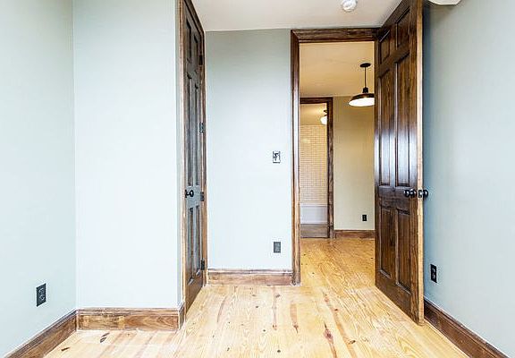 3rd image of 43 Newell St #4D