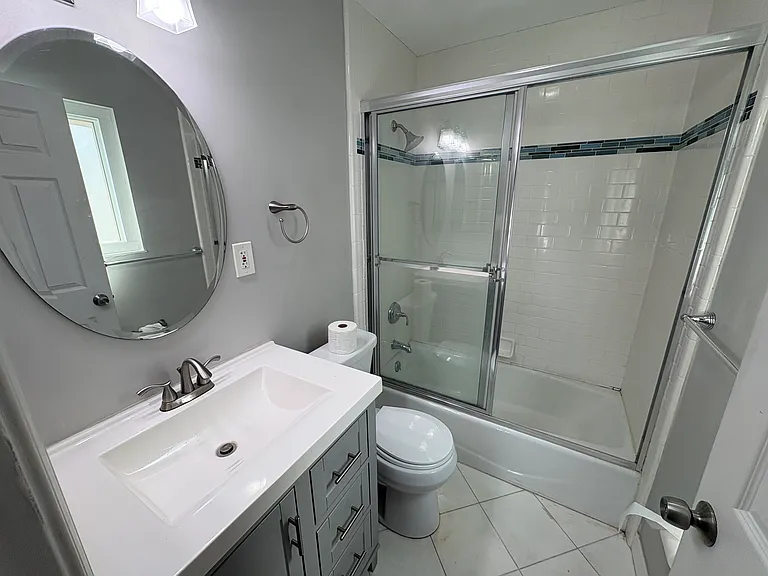 844 Edgehill Dr #1A — Photo 5