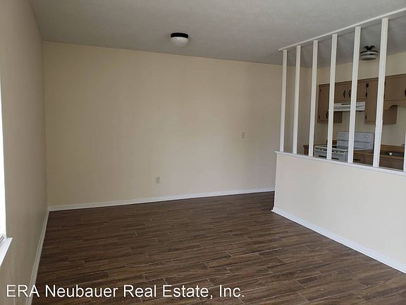 3rd image of 5506 Pinetree Ave APT B