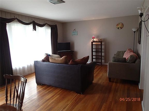5th image of 2125 N 33rd St