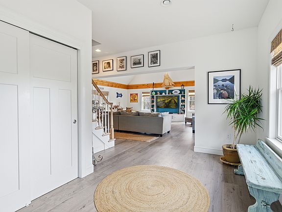 4th image of 14 Freds Ln
