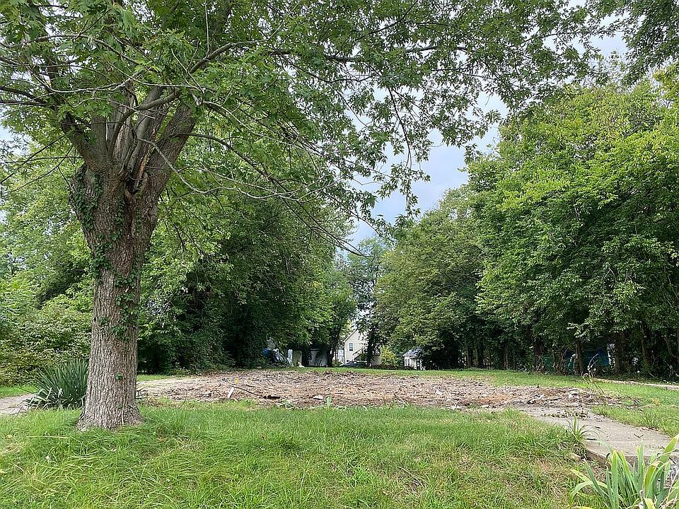 2nd image of 511 Russell St