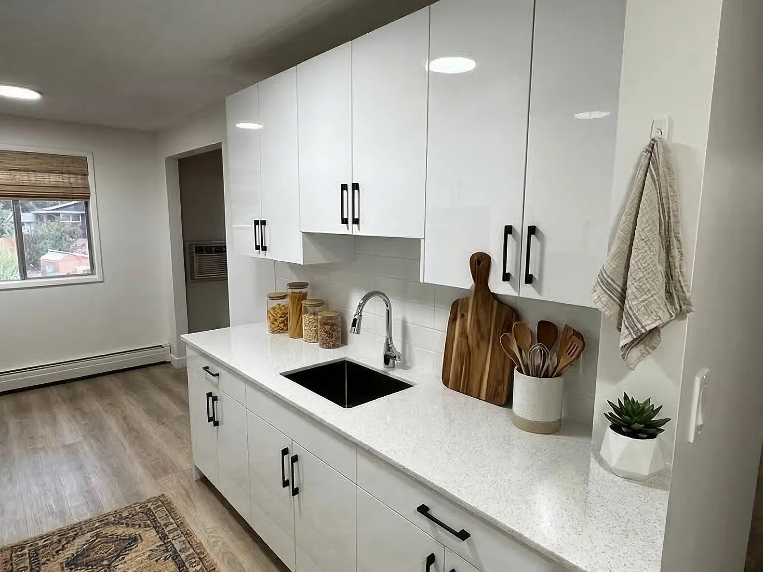 Alderview - 1025 Branion Drive — Photo 4