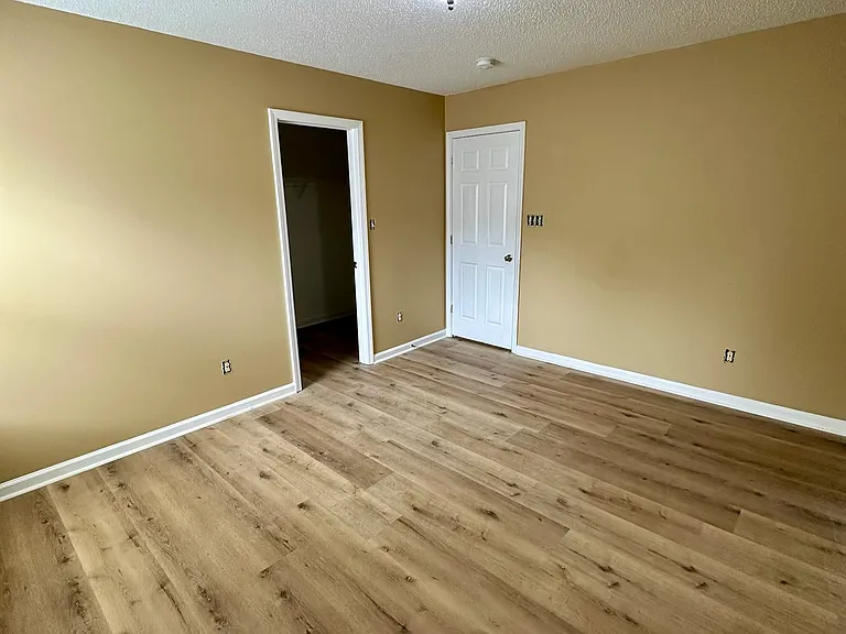 15313 Superior St — Photo 32