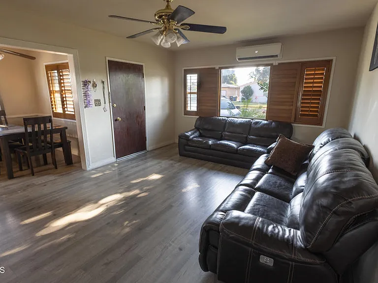 416 N Ellen Dr — Photo 5