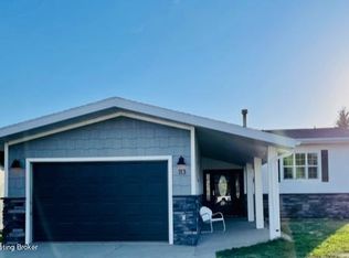 113 7th St SE, Watford City, ND 58854