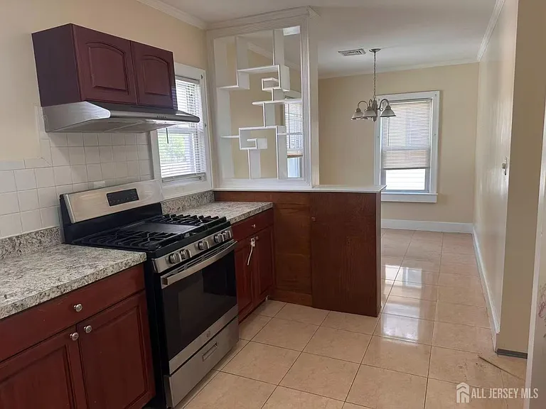122 S Lincoln Ave — Photo 4