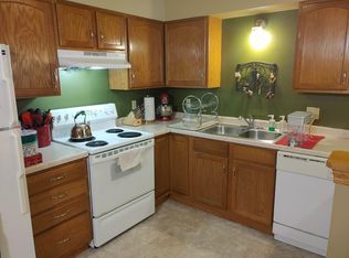 1876 Deerhaven Ln NE APT 4, Rochester, MN 55906