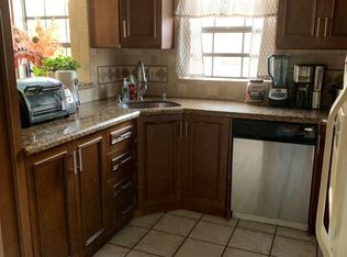 112 Freedom Ct, Deerfield Beach, FL 33442