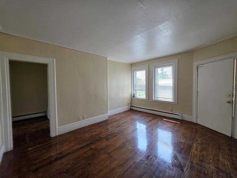 701 Howard Ave #4B — Photo 5