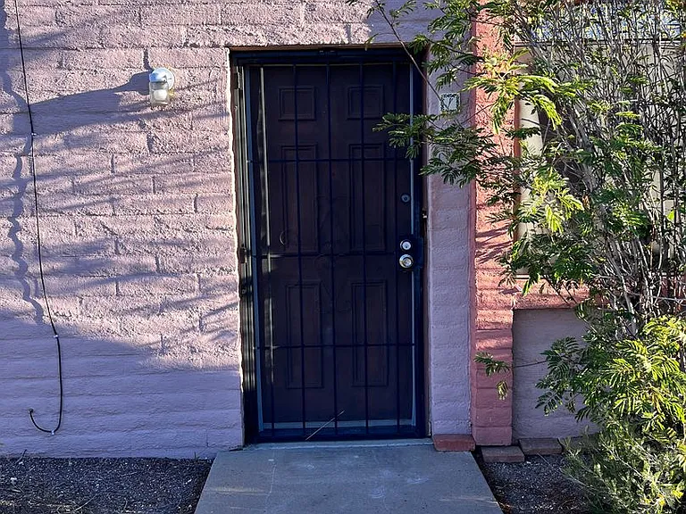 446 E Pastime Rd — Photo 14