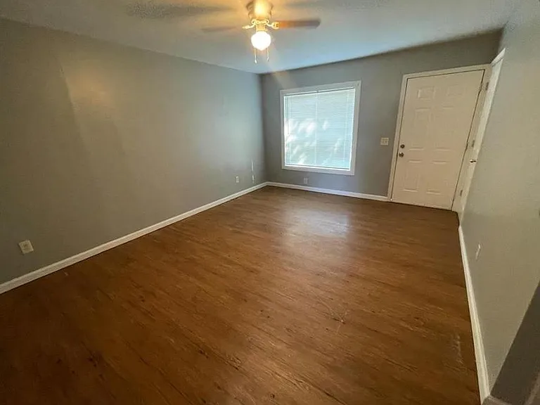862 Saint Benedict Dr — Photo 9