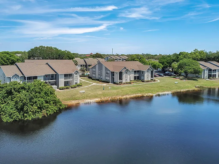 8500 Belcher Rd — Photo 44