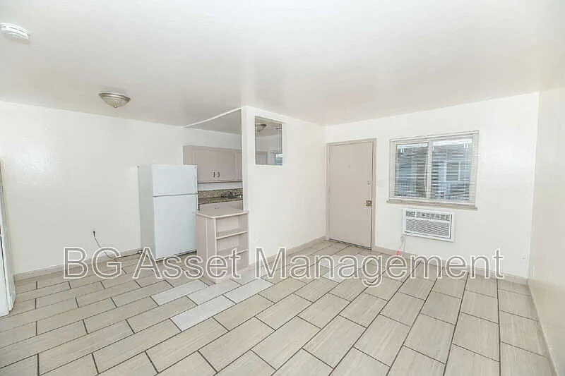 728 Darina Ave Unit 6 photo 1