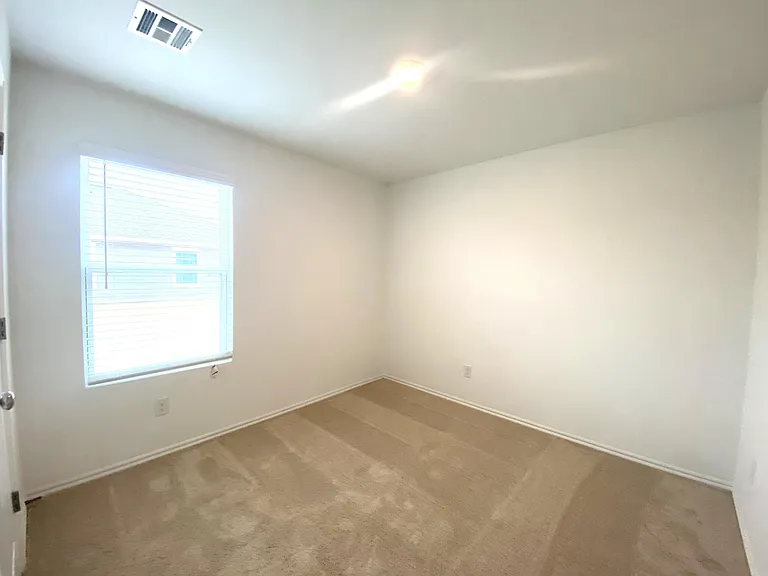 10921 SW 22nd St — Photo 7