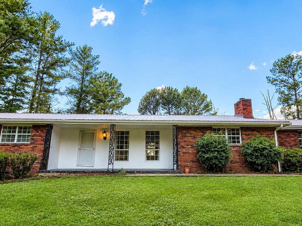 1st image of 145 Wesley Ln