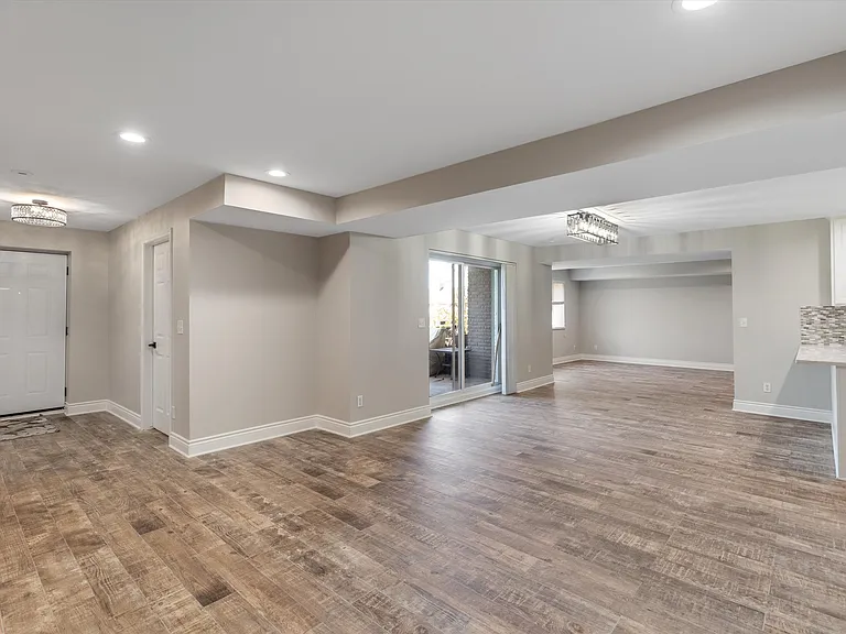 1113 N Old Woodward Ave #78 — Photo 11
