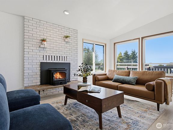 3rd image of 1816 W 6th Street