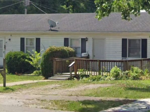 32 W Wayne St