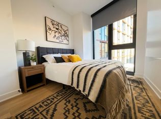 1100-15 W Grand Ave #618, Chicago, IL 60642