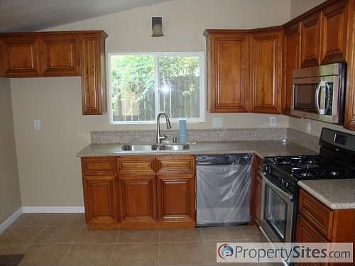 4th image of 3510 Candlewood St