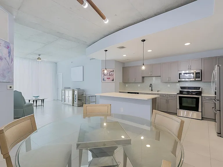 300 S Australian Ave #1219 — Photo 31