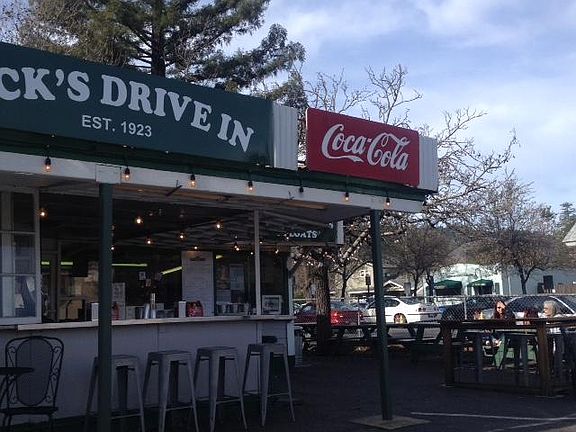 Picks diner  a local favorite