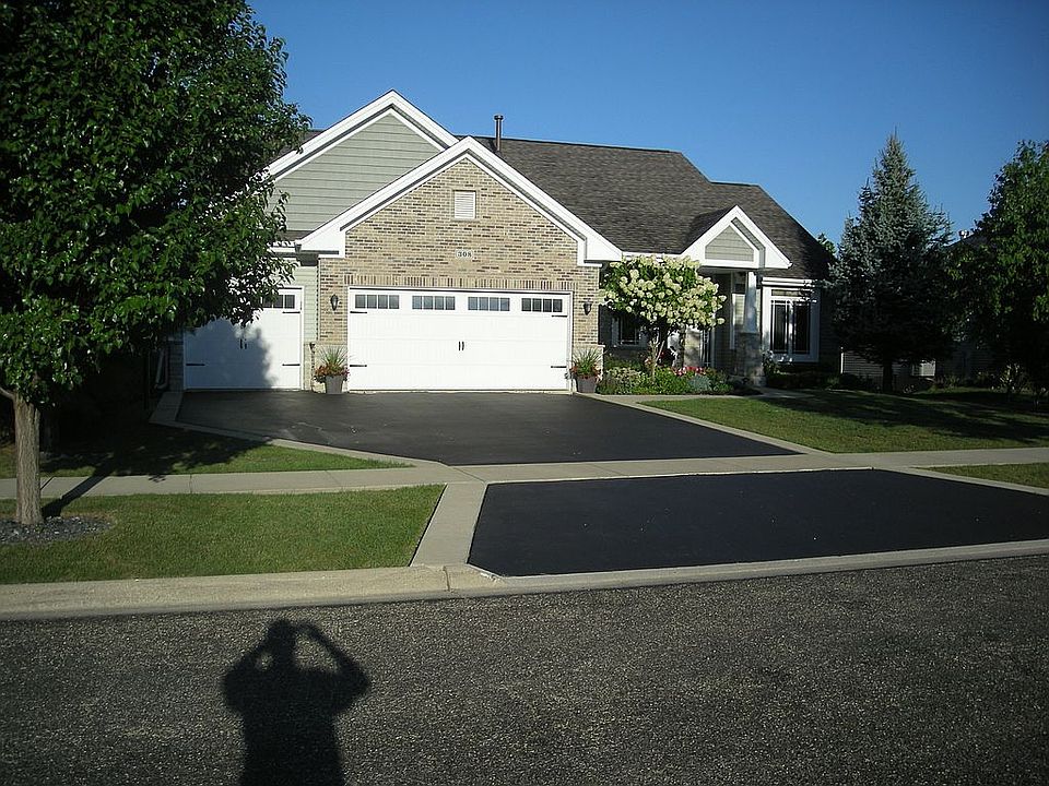 1st image of 308 Bellaire Dr