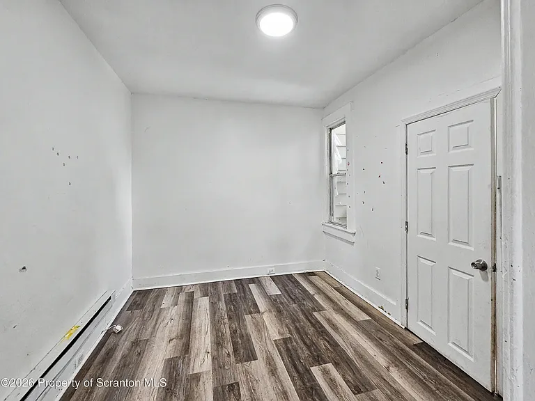 602 Prospect Ave #RIGHT — Photo 8