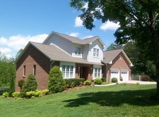 2730 Lakeview Dr, Lenoir, NC 28645