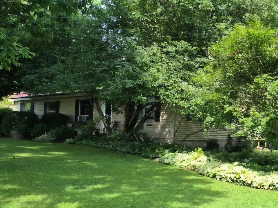 1st image of 7156 Davison Lane Rd