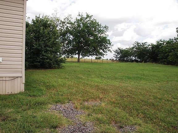 3rd image of 327 Rickrod Dr