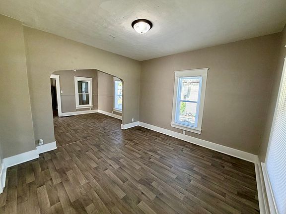 5th image of 604 S 23rd St
