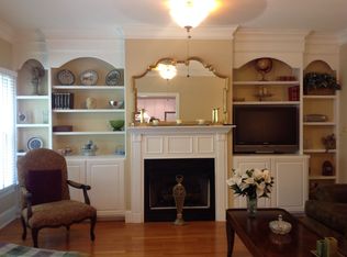 100 Stonebrook Ct, Winston Salem, NC 27104