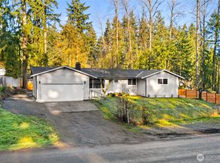 6215 189th Avenue Ct E, Lake Tapps, WA 98391