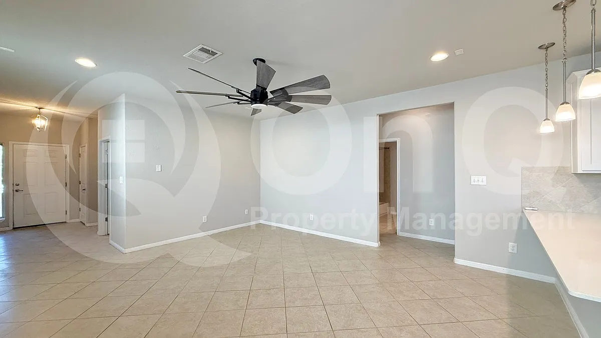 3 bed, 2.0 bath, 1455 sqft, $1,850 — Photo 4