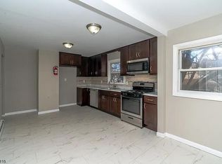 2007 Whittier St #2, Rahway, NJ 07065