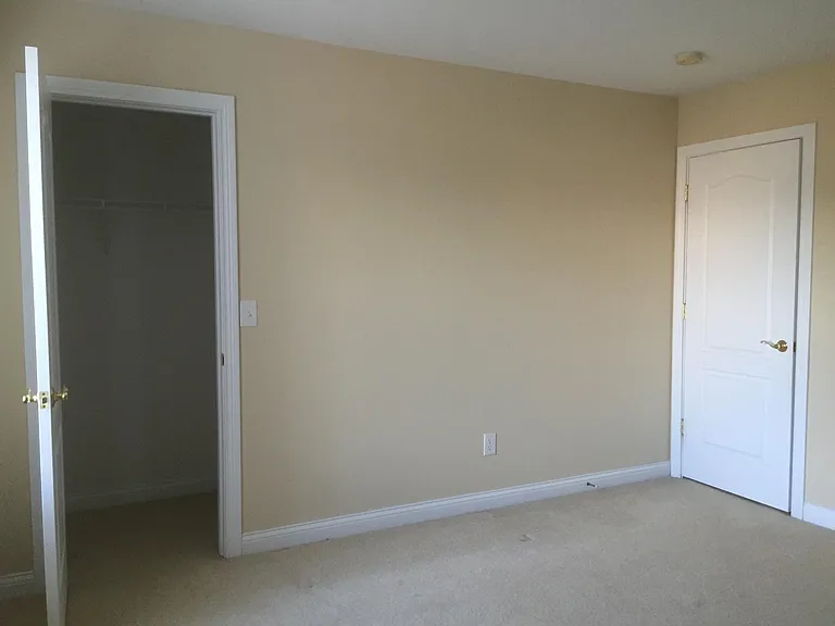 605 Mannington Pl — Photo 33
