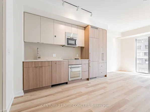 840 Saint Clair Ave W #409, Toronto, ON M6C 1C1