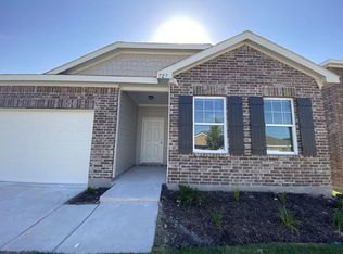 727 Camden Dr, Lavon, TX 75166