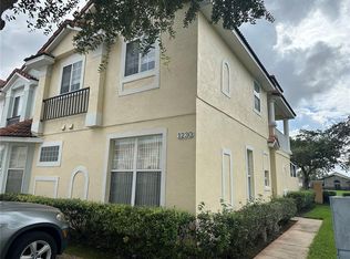 1230 S Beach Cir, Kissimmee, FL 34746