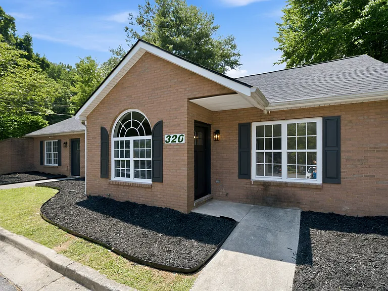 320 Shoal Creek Rd #102 — Photo 23
