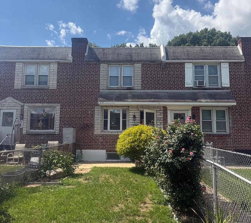 1st image of 874 Taylor Dr