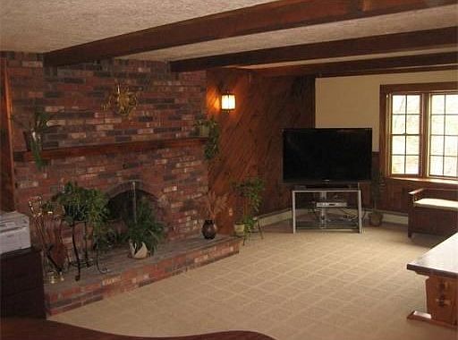 5th image of 9 Barberry Ln