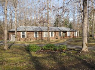 1137 Circle Dr, Jamestown, TN 38556