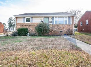 301 Macarthur Ave, Colonial Heights, VA 23834