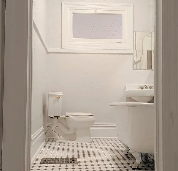 418 E 1st Ave #1 — Photo 9