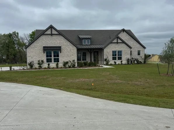 1003 Webb Ct, Van Alstyne, TX 75495