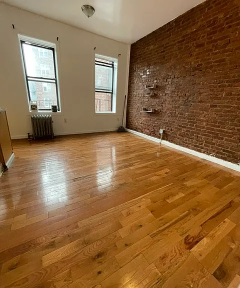 561 E 26th St #3F — Photo 5